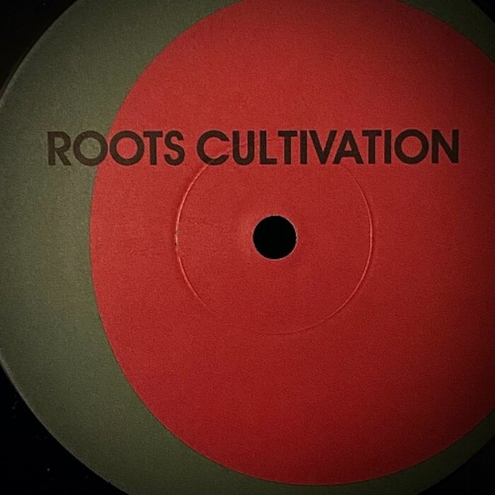 Roots Cultivation / Luiz Ribeiro - Roots Cultivation